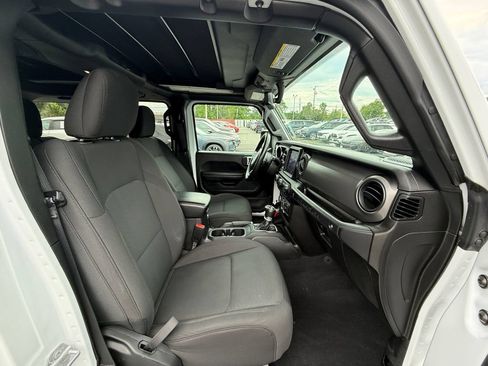 Used 2021 Jeep Wrangler Unlimited Sport w/ Sun And Sound Package AWD/4WD image 23