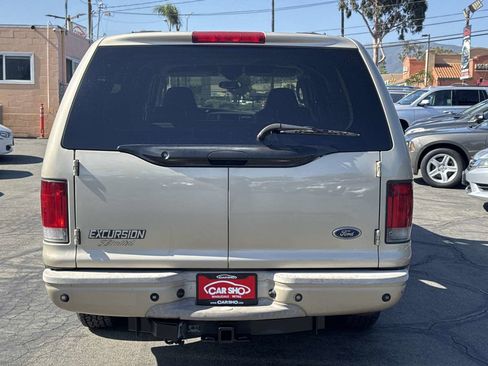 Used 2004 Ford Excursion Limited image 6