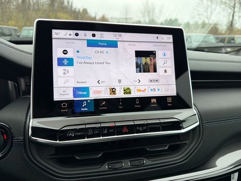 New 2026 Jeep Compass Limited w/ Sun, Sound & Navigation Group image 17