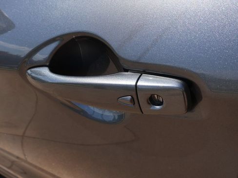 Used 2022 Nissan Rogue Sport SV AWD/4WD image 19