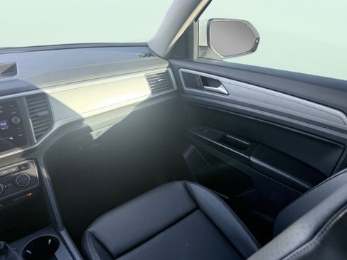 Used 2019 Volkswagen Atlas SE image 58