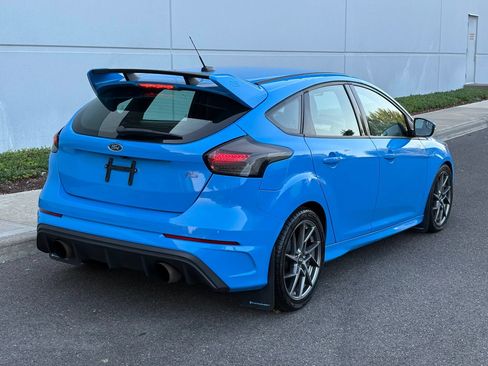 Used 2017 Ford Focus RS AWD/4WD image 5
