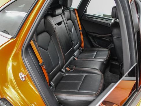 Used 2023 Porsche Macan AWD/4WD image 20