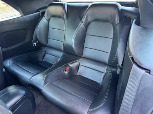 Used 2017 Ford Mustang GT Premium w/ Equipment Group 401A RWD image 30