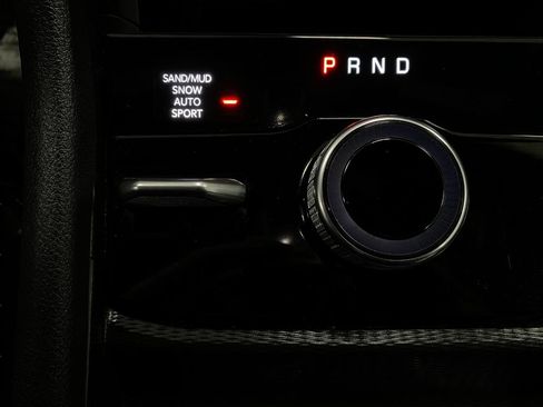 Used 2024 Jeep Grand Cherokee Limited w/ Black Appearance Package image 27