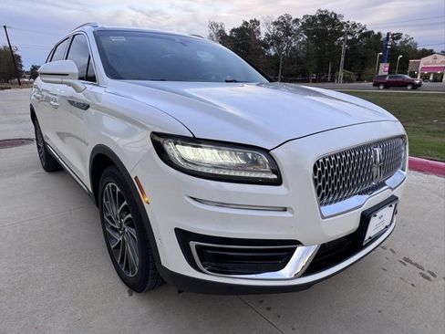 Used 2020 Lincoln Nautilus Reserve w/ Equipment Group 201A image 6