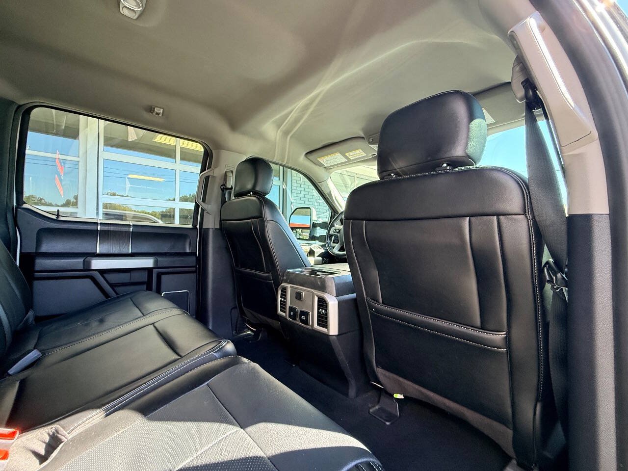 Used 2020 Ford F250 Lariat w/ Lariat Ultimate Package AWD/4WD image 40