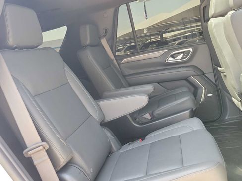 Used 2024 Chevrolet Tahoe LT w/ LT Signature Package RWD image 17
