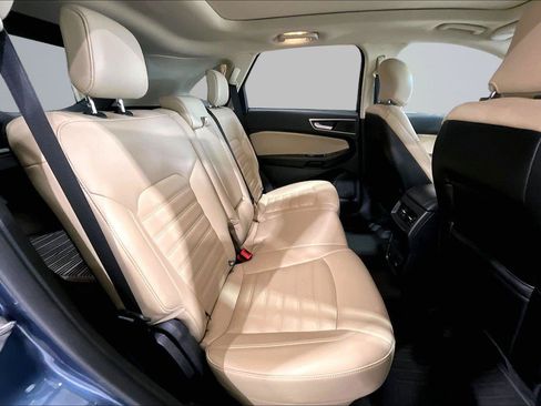 Used 2019 Ford Edge SEL w/ Equipment Group 201A AWD/4WD image 28