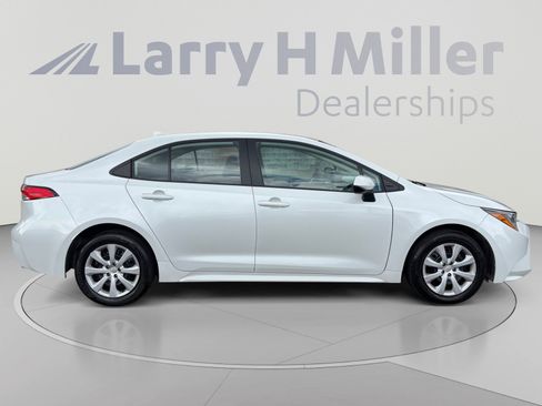 Certified 2025 Toyota Corolla LE FWD image 6
