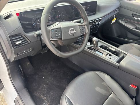 New 2026 Nissan Sentra SR w/ SR Premium Package image 15