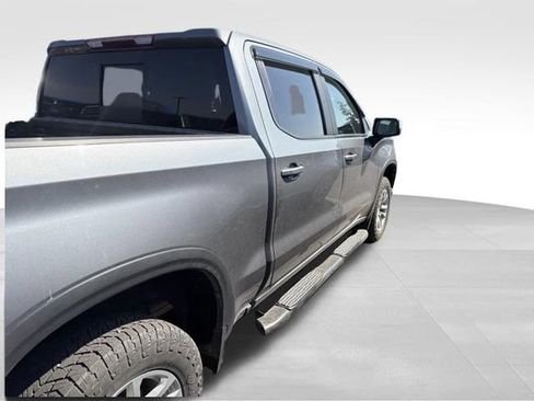 Used 2021 Chevrolet Silverado 1500 LT w/ Convenience Package II AWD/4WD image 8