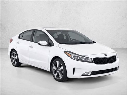 Used 2018 Kia Forte S w/ S Technology Plus Package FWD image 3
