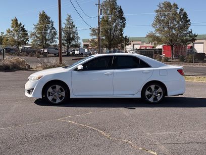 Used 2014 Toyota Camry SE w/ Moonroof Package