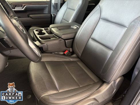 Used 2025 GMC Sierra 1500 SLT image 11