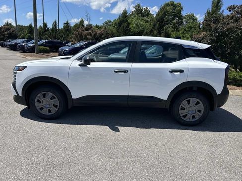 New 2026 Nissan Kicks S FWD image 4