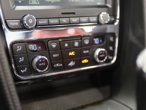 Used 2016 Bentley Continental GT image 29