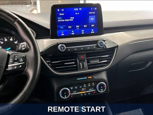 Used 2022 Ford Escape SE w/ SE Sport Appearance Package AWD/4WD image 12