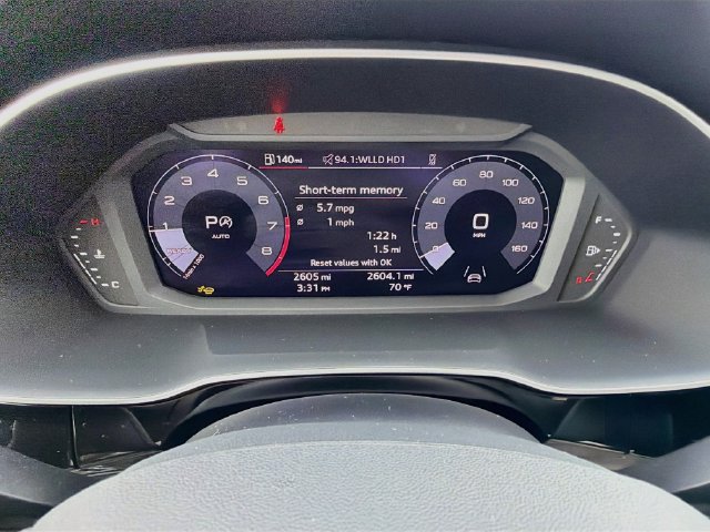 Used 2025 Audi Q3 2.0T Premium w/ Convenience Plus Package AWD/4WD image 40