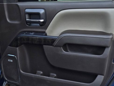 Used 2016 GMC Sierra 2500 Denali w/ Duramax Plus Package image 8