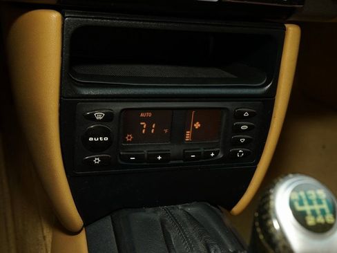 Used 1999 Porsche 911 Carrera image 15