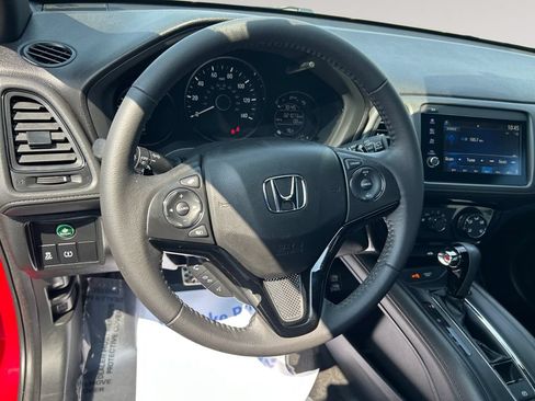 Used 2022 Honda HR-V Sport image 12