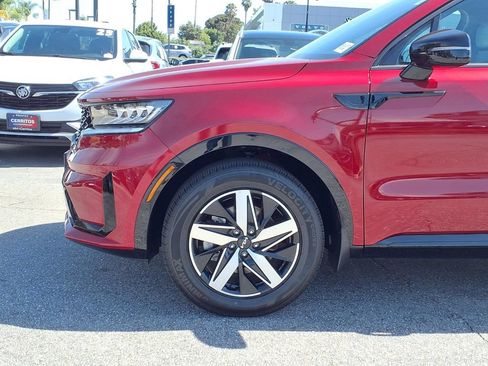 Certified 2023 Kia Sorento S FWD image 13