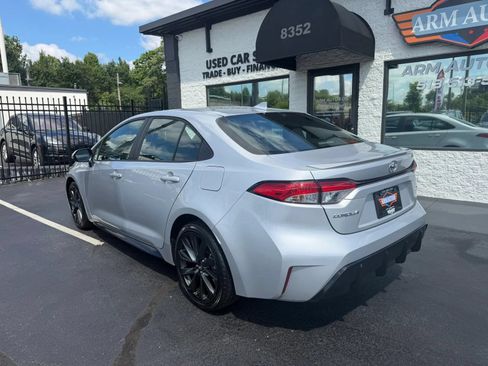 Used 2023 Toyota Corolla SE FWD image 6