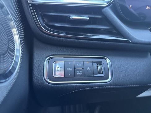 New 2026 Buick Enclave Avenir w/ Super Cruise Package AWD/4WD image 35