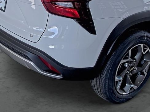 New 2026 Chevrolet Trax LT image 13