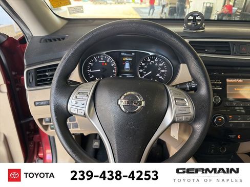 Used 2016 Nissan Rogue S w/ Appearance Package image 18