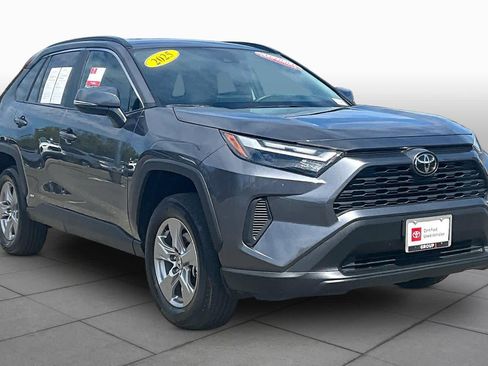 Certified 2025 Toyota RAV4 XLE AWD/4WD image 2
