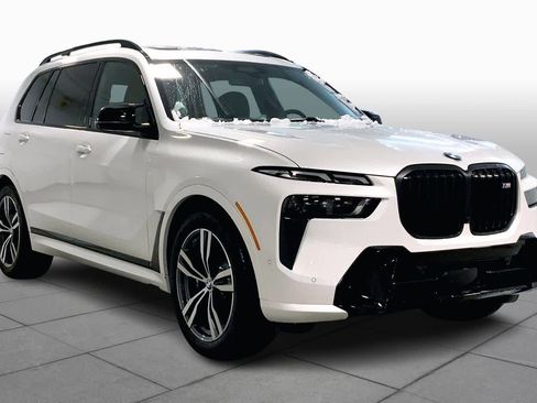 New 2026 BMW X7 M60i image 2