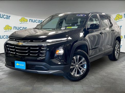 Used 2026 Chevrolet Equinox LT w/ Convenience Package II image 3