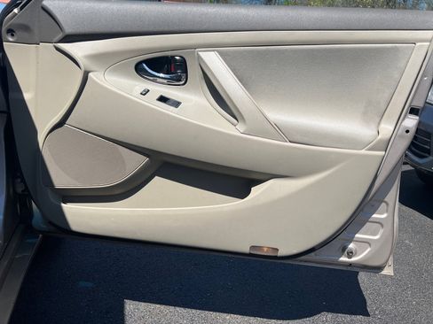 Used 2007 Toyota Camry Hybrid image 11