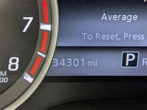 Used 2023 Nissan Titan Platinum Reserve w/ Moonroof Package image 20