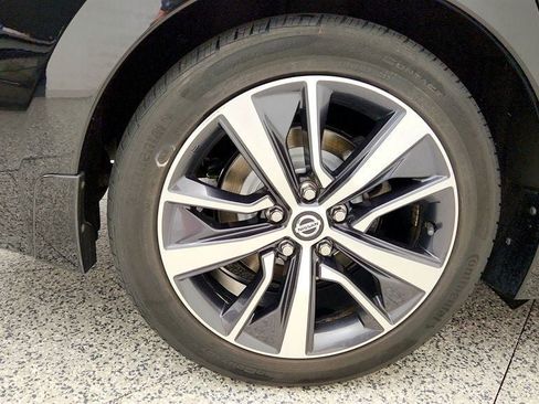 Used 2020 Nissan Maxima 3.5 S w/ Floor Mat Group FWD image 9