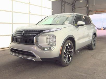 Used 2024 Mitsubishi Outlander SE