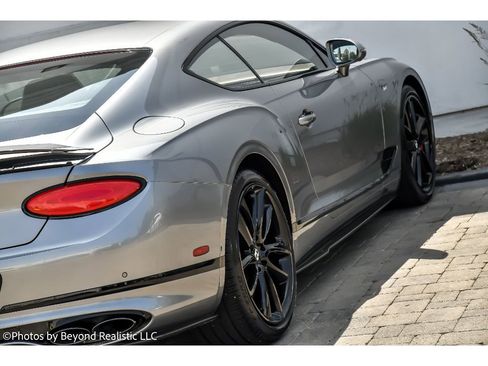 Used 2022 Bentley Continental GT image 6