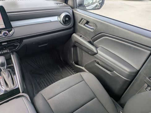 Used 2024 Chevrolet Colorado LT w/ LT Convenience Package II image 19