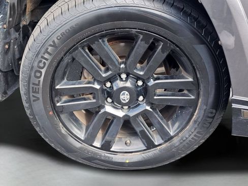 Used 2019 Toyota 4Runner Limited AWD/4WD image 19