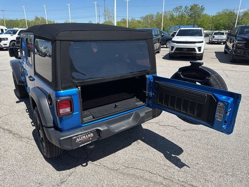Used 2024 Jeep Wrangler Unlimited Sport AWD/4WD image 19