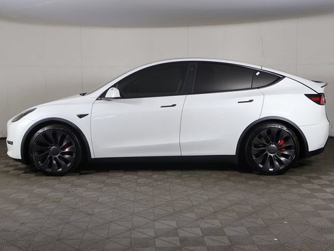 Used 2021 Tesla Model Y Performance AWD/4WD image 16