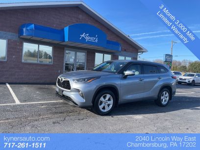 Used 2021 Toyota Highlander LE