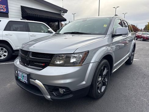 Used 2020 Dodge Journey Crossroad image 11