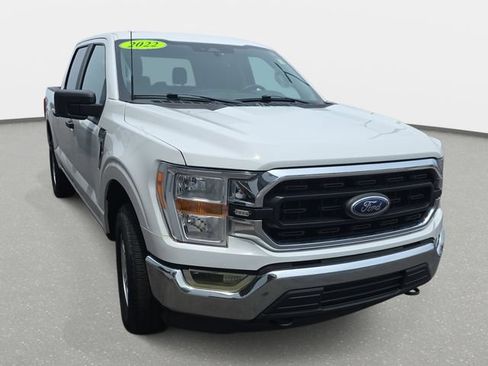 Used 2022 Ford F150 XLT w/ Trailer Tow Package AWD/4WD image 3