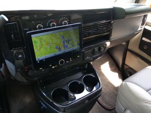 Used 2025 GMC Savana 2500 Extended w/ Driver Convenience Package RWD image 12
