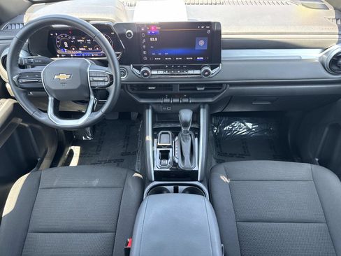 Used 2024 Chevrolet Colorado LT w/ LT Convenience Package RWD image 6