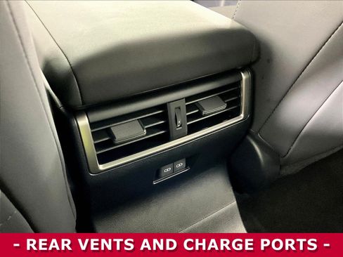 Used 2024 Lexus GX 550 AWD/4WD image 10
