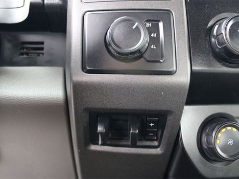 Used 2020 Ford F350 XL w/ Power Equipment Group image 24